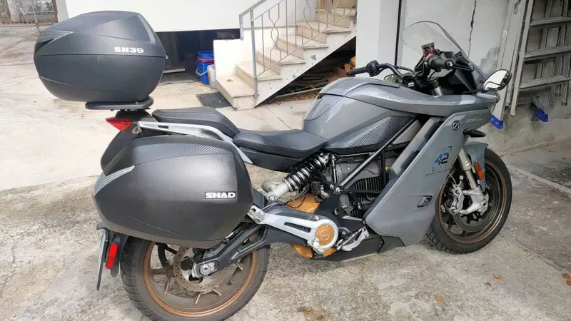 Zero SR-S (2020 - 25) (17)
