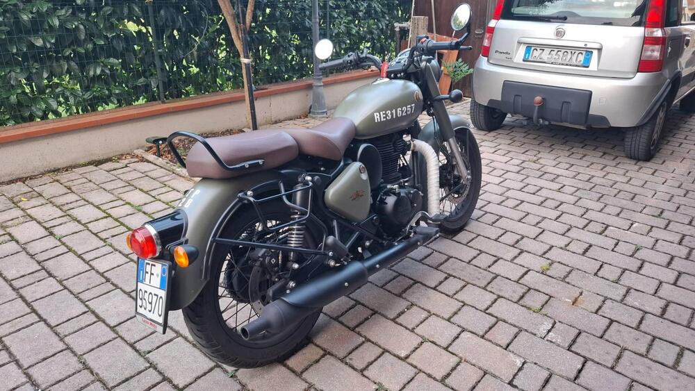 Royal Enfield Classic 350 (2021 - 25) (4)