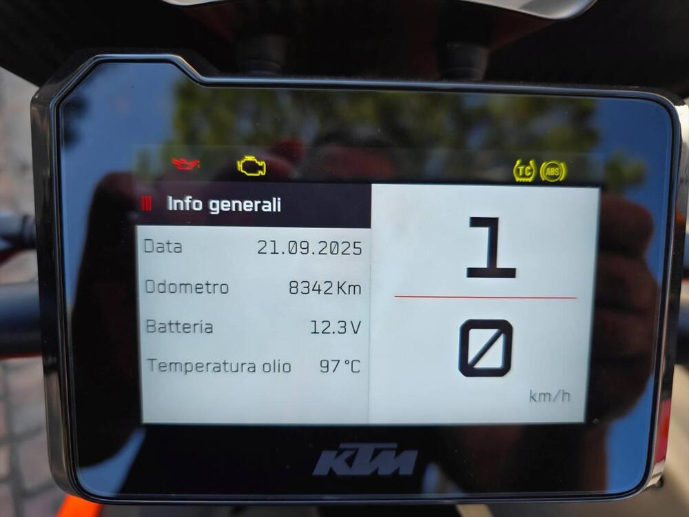 KTM 1290 Super Duke R (2022 - 23) (5)