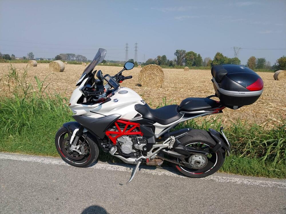 MV Agusta Turismo Veloce 800 Lusso (2014 - 16) (3)