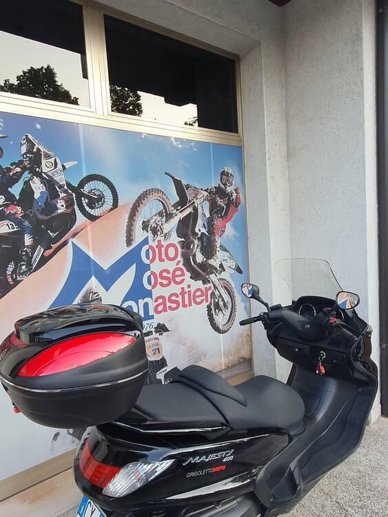 Yamaha Majesty 400 (2004 - 08) (4)