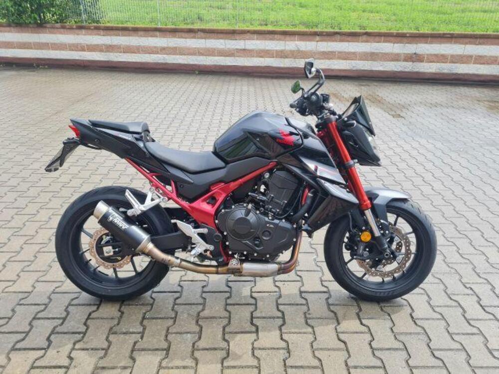 Honda CB 750 Hornet (2023 - 24) (3)