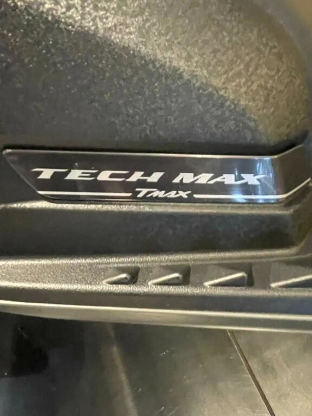 Yamaha T-Max 560 Tech Max (2021) (6)