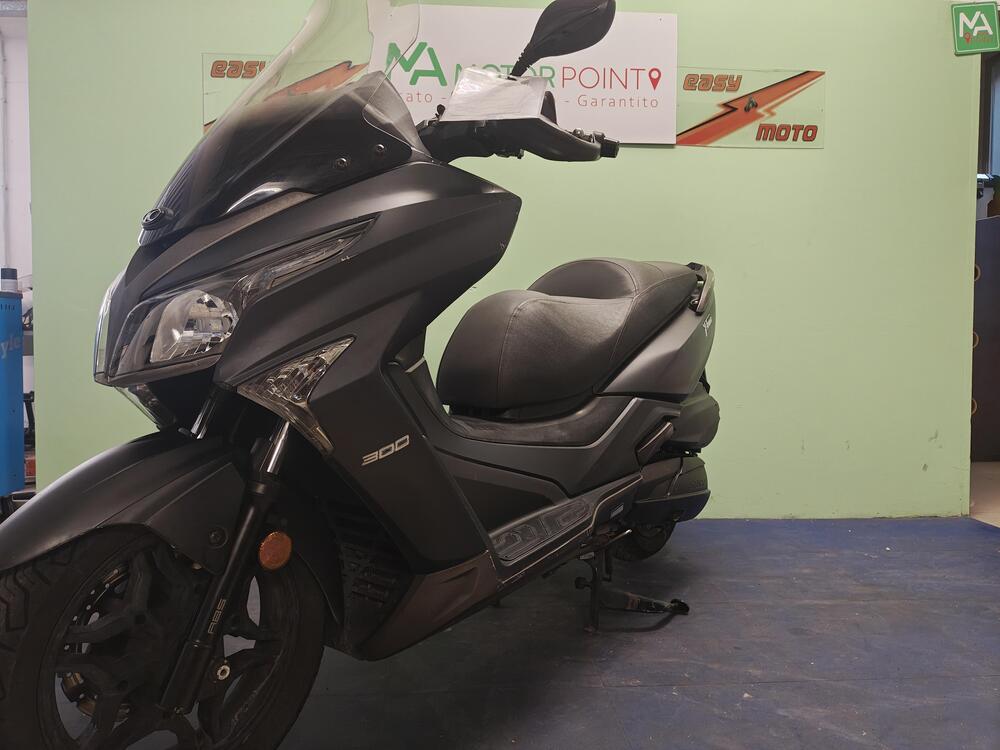 Kymco X-Town 300i ABS (2016 - 20) (2)