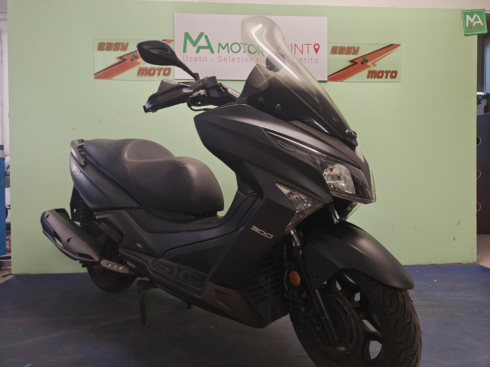 Kymco X-Town 300i ABS (2016 - 20) (5)