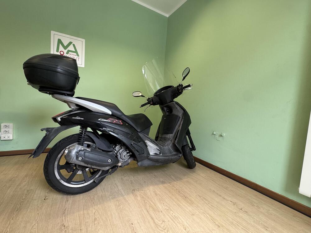 Peugeot Geopolis 300 (2013 -15)