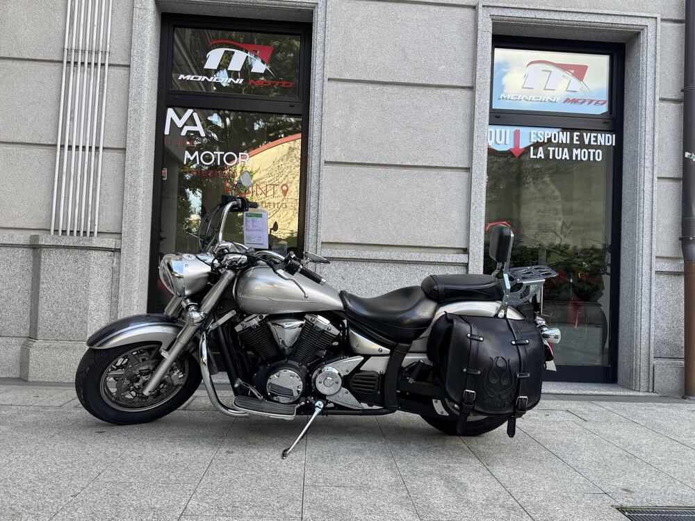 Yamaha XVS 1300 A CFD (2014 - 16)