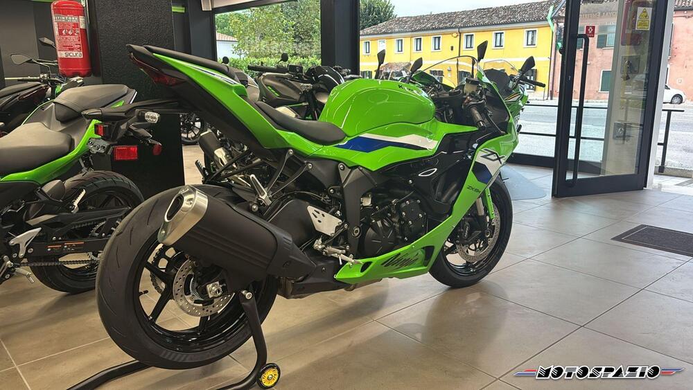 Kawasaki Ninja 636 ZX-6R (2024 - 26) (4)