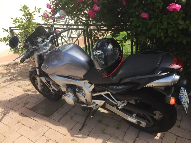 Yamaha FZ6 (2004 - 07)