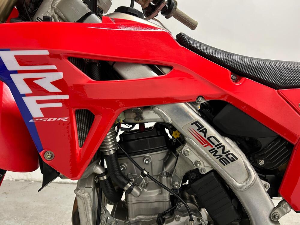 Honda CRF 250 RX Enduro (2023) (4)