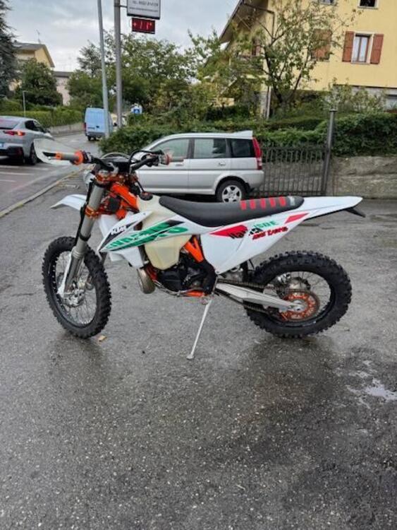 KTM 250 EXC TPI Six Days (2021) (5)