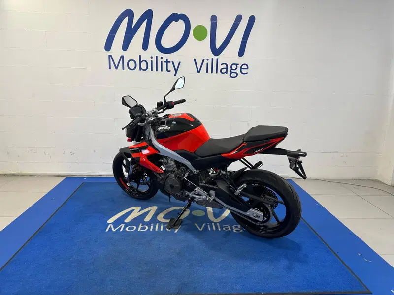 Aprilia Tuono 457 (2025 - 26) (4)