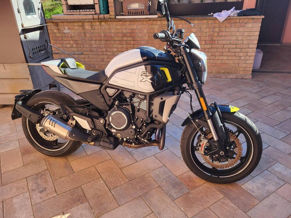 CFMOTO 700CL-X Sport (2022 - 25)