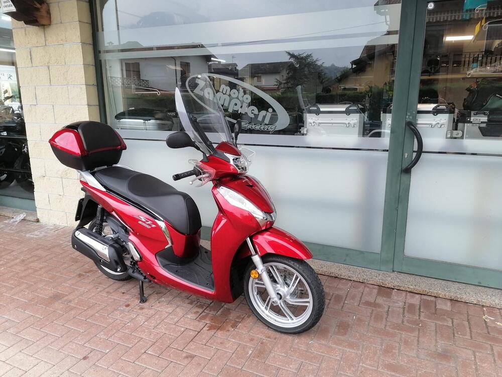 Honda SH 300 i ABS (2016 - 20) (2)