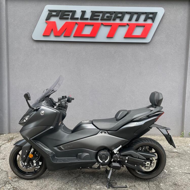 Yamaha T-Max 560 (2022 - 24) (4)