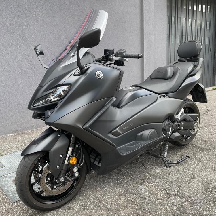 Yamaha T-Max 560 (2022 - 24) (5)