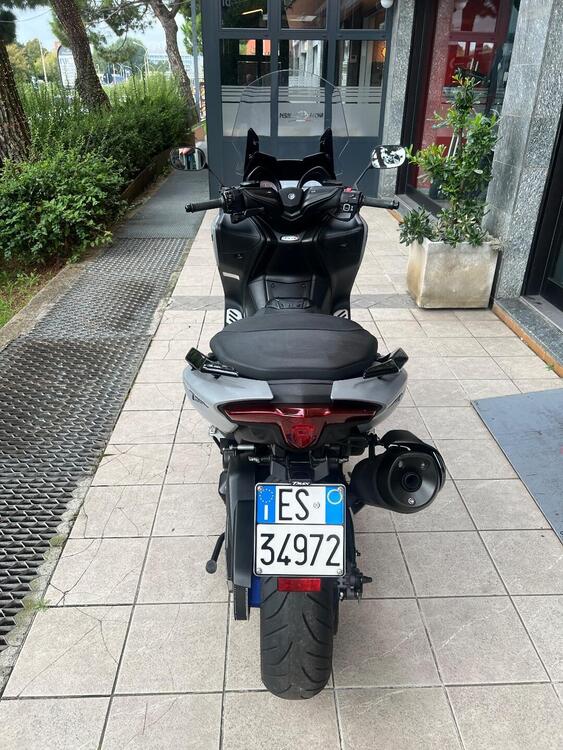 Yamaha T-Max 560 (2020 - 21) (4)