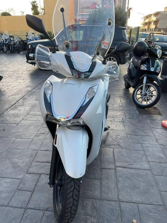 Honda SH 350 (2021 - 24) (4)