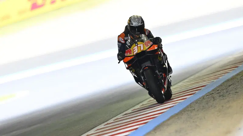 MotoGP 2025. GP del Giappone. Pedro Acosta: "Condizione del circuito difficile: abbiamo visto tante cadute"