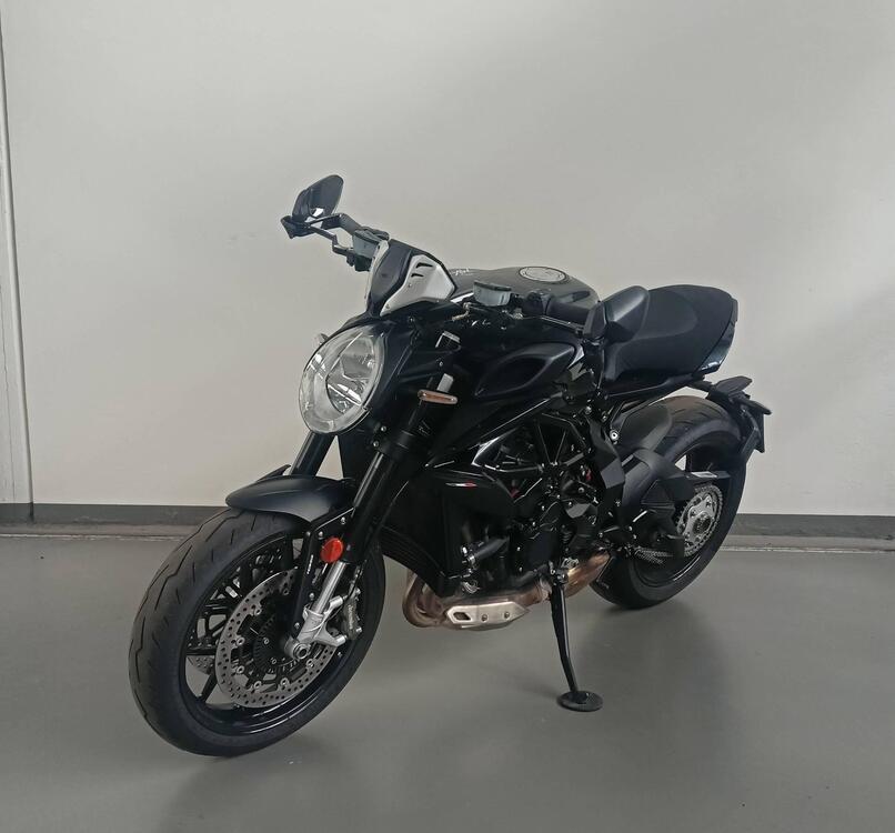 MV Agusta Dragster 800 R (2023 - 25) (2)