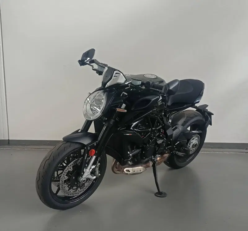MV Agusta Dragster 800 R (2023 - 25) (2)