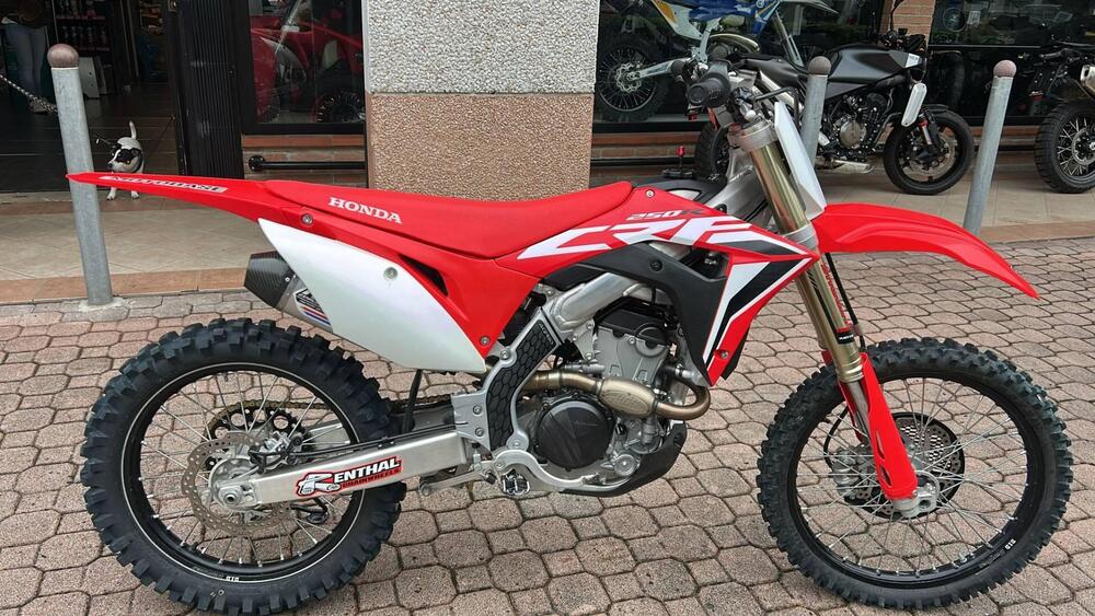 Honda CRF 250 R (2021)