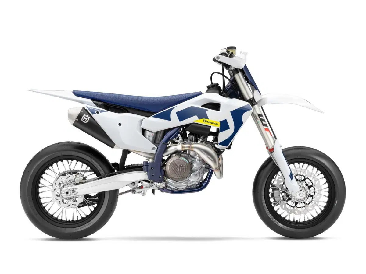 Nuova Husqvarna FS 450 2026: la supermotard si aggiorna. Ecco come [GALLERY] (7)