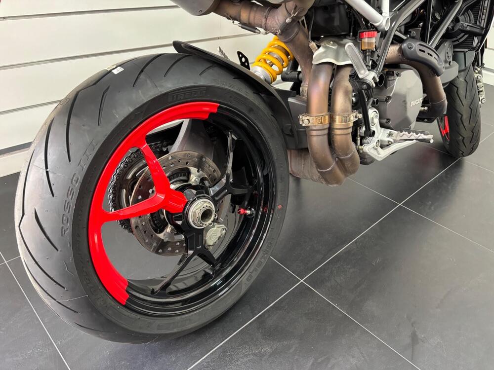 Ducati Hypermotard 950 RVE (2022 - 25) (2)