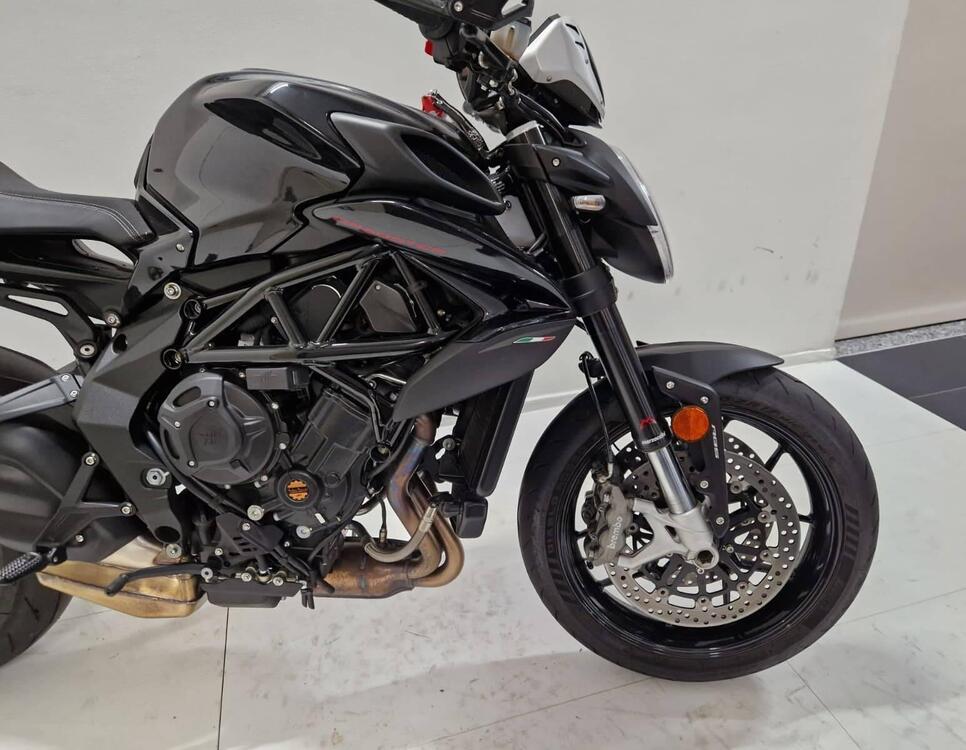 MV Agusta Dragster 800 R (2023 - 25) (5)