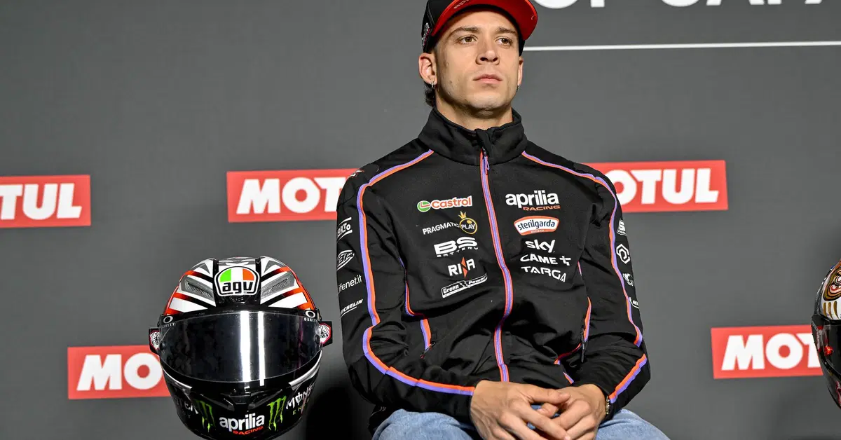 MotoGP 2025. GP del Giappone. Marco Bezzecchi, primo dopo due cadute: "Gli incidenti? Penso che siano pi&ugrave; derivati dalla gomma anteriore di stamattina"