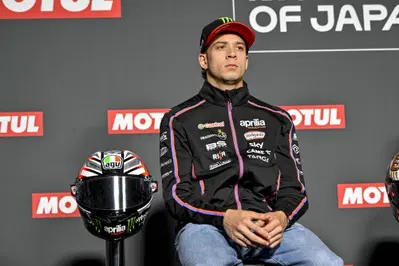 MotoGP 2025. GP del Giappone. Marco Bezzecchi, primo dopo due cadute: "Gli incidenti? Penso che siano pi&ugrave; derivati dalla gomma anteriore di stamattina"