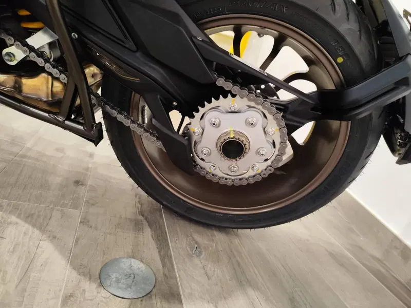 MV Agusta Turismo Veloce 800 Lusso (2021 - 23) (11)