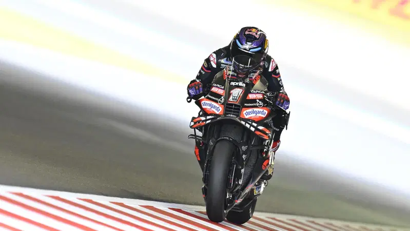 MotoGP 2025. GP del Giappone. Jorge Martin: "Il peggiore venerd&igrave;, un disastro. Ogni tentativo guido con una moto diversa" 
