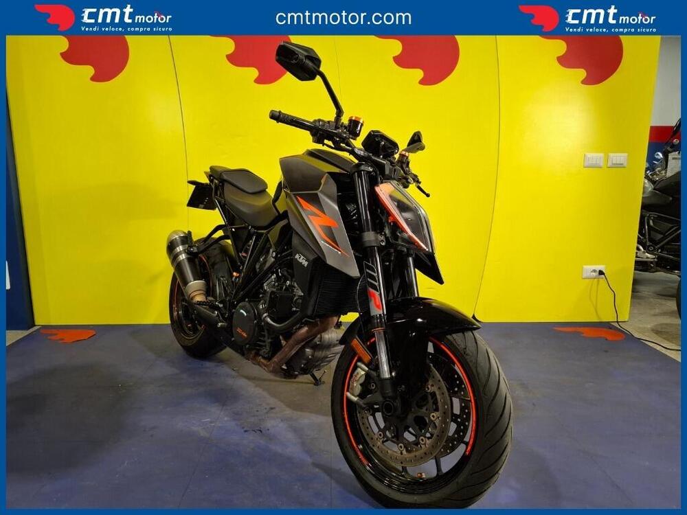 KTM 1290 Super Duke R (2019) (2)