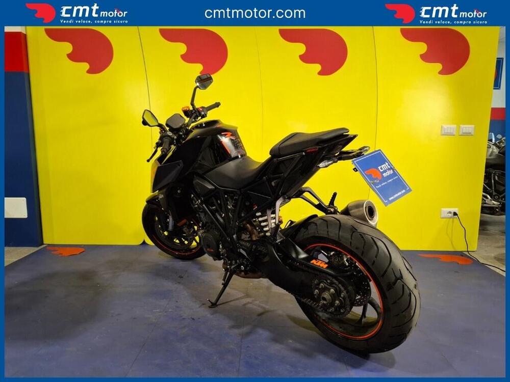 KTM 1290 Super Duke R (2019) (4)