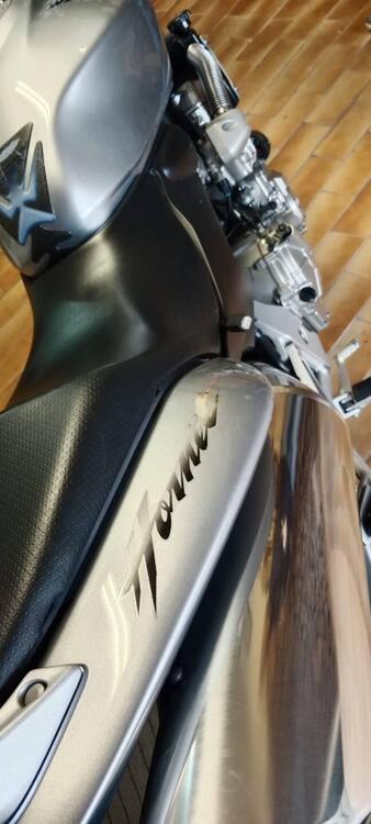 Honda Hornet 600 (2005 - 06) (4)