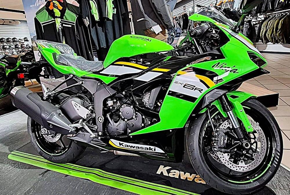 Kawasaki Ninja 636 ZX-6R (2024 - 26) (3)