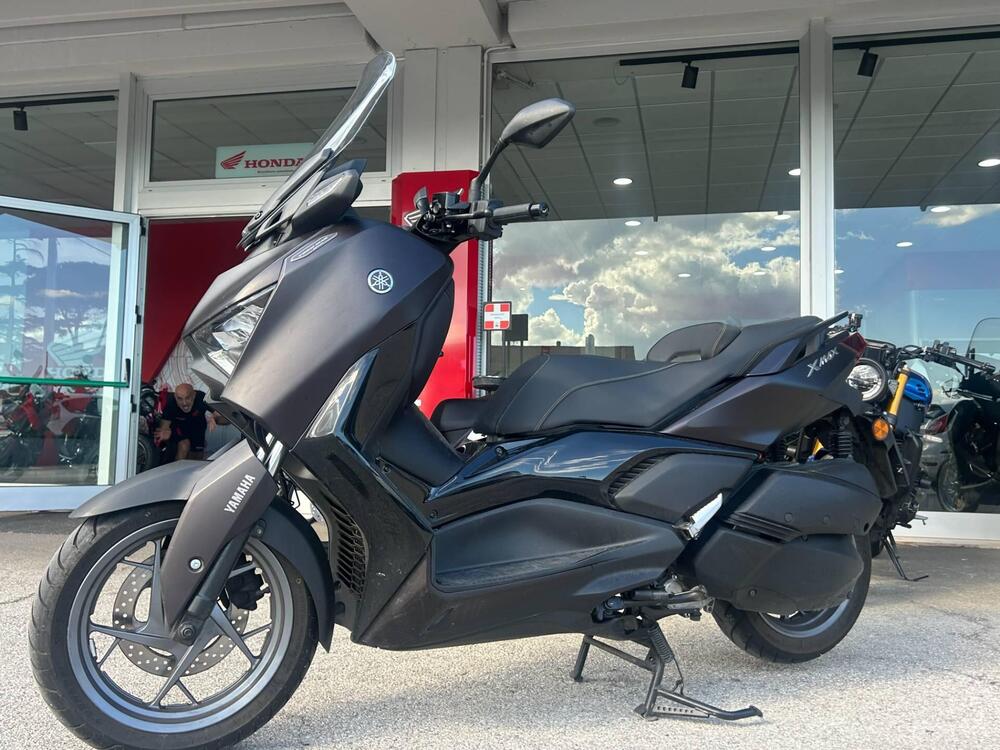 Yamaha X-Max 300 Tech Max (2021 - 24) (3)