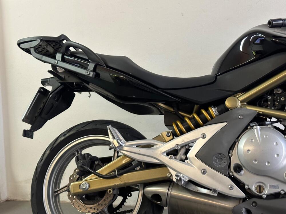 Kawasaki ER-6N (2005 - 08) (3)