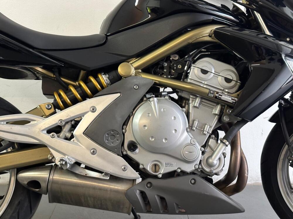 Kawasaki ER-6N (2005 - 08) (4)