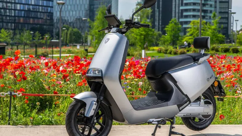 Yadea G5S (2022 - 26)