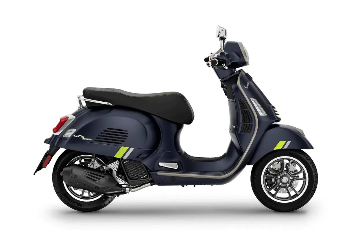 Vespa GTS 300 Super Tech (2023 - 24)