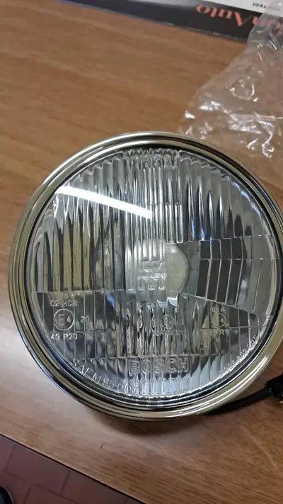 fanale anteriore MOTO GUZZI lampada H4