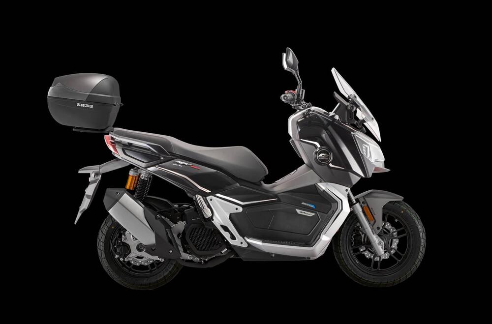 QJ Motor ATR 125 (2025) (2)