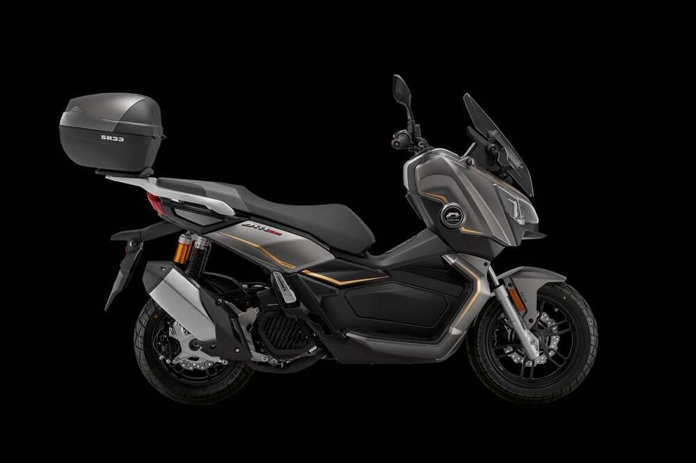 QJ Motor ATR 125 (2025)