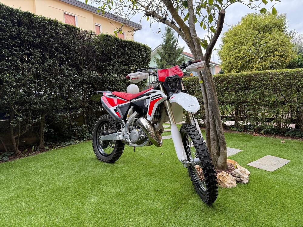 Fantic Motor XE 125 Enduro (2022) (2)