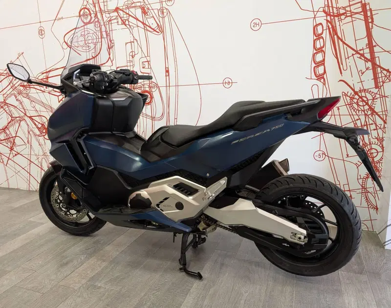 Honda Forza 750 DCT (2021 - 24) (8)
