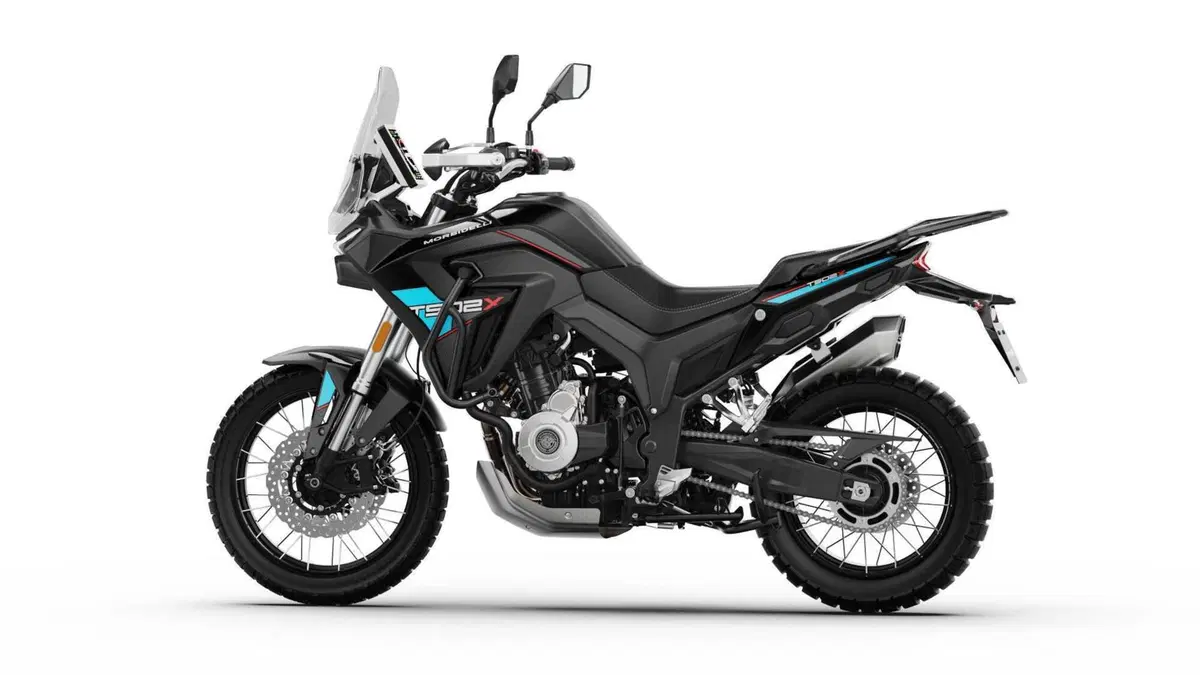 Prova Morbidelli T502X: l’adventure mid-size col 19”, sfida le rivali con stile e sostanza [VIDEO] (9)