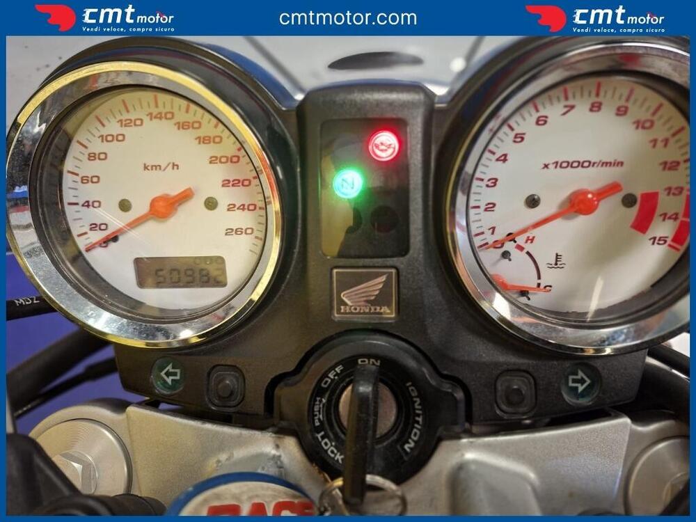 Honda Hornet 600 (2003 - 04) (5)