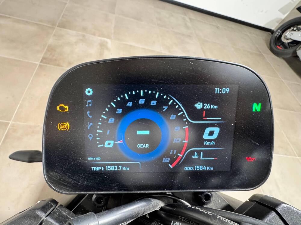 Moto Morini SEIEMMEZZO STR (2022 - 25) (5)